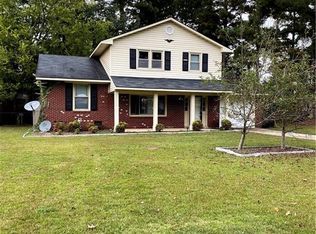 6622 Julliard Dr, Fayetteville, NC 28311