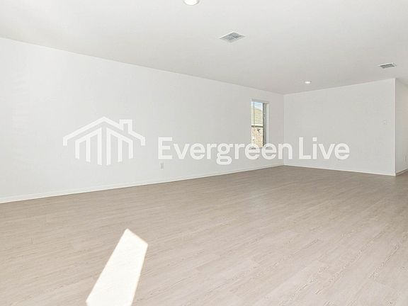 3rd image of 2730 Johnson Dr