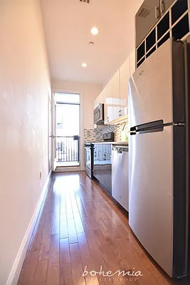 Rented by Bohemia Realty Group | media 29