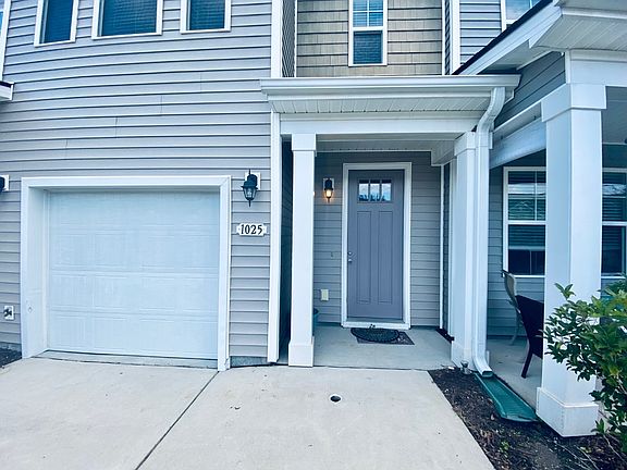 Front Exterior close up_11112021