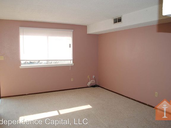 2nd image of 2814 Parque De Oeste Dr APT 03