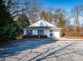 54 Magothy Beach Rd, Pasadena, MD 21122