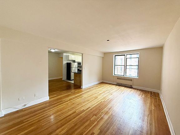 3rd image of 175 Hawthorne St APT 5L