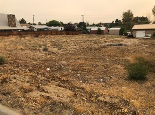 5604 Country Club Rd, Farmington, NM 87402