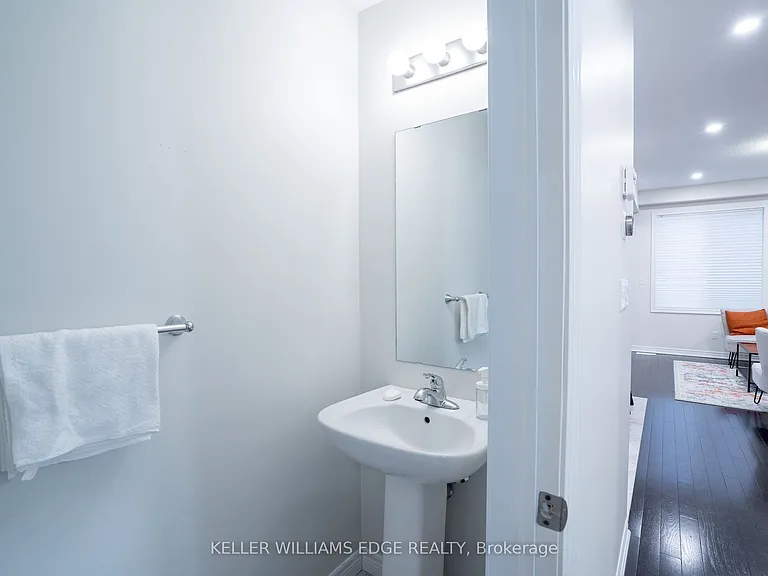 44 Medici Ln — Photo 4