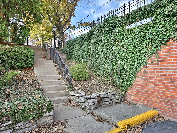 2nd image of 1382 Bluff Ave #1