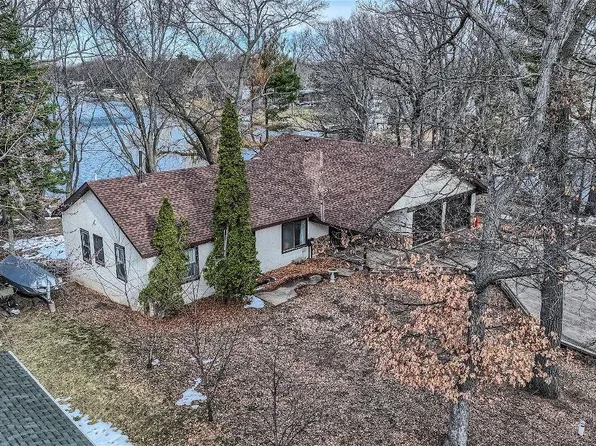 18724 Breezy Point Dr NE, East Bethel, MN 55092