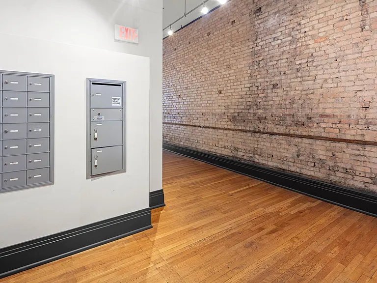 52 Biltmore Ave #203 — Photo 23