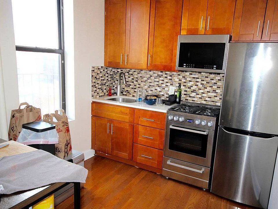 1st image of 319 Baltic St APT 18