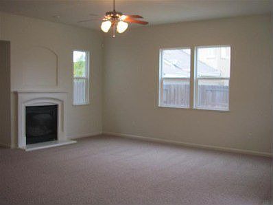4th image of 669 Calero Ct