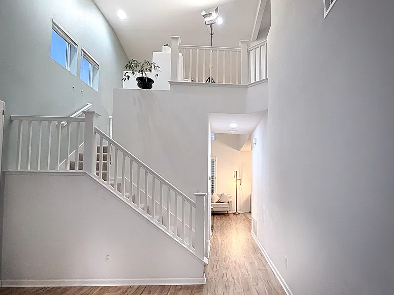 104 Windjammer Ct — Photo 5