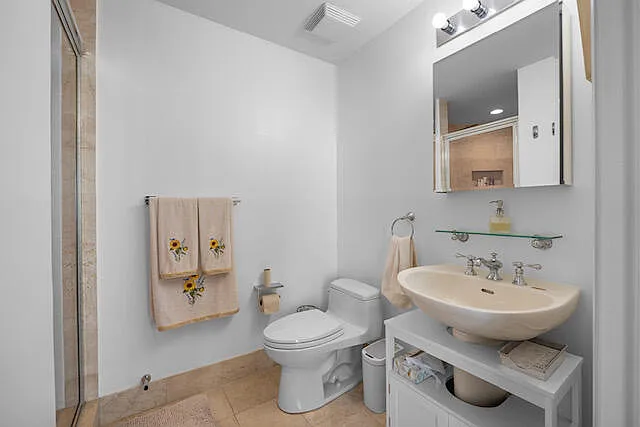 111 SE 8th Ave #705 — Photo 18