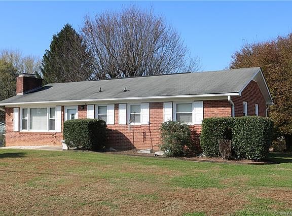 2nd image of 613 S Buena Vista Dr