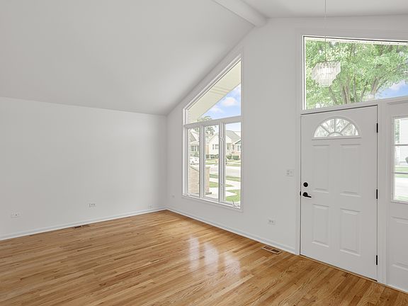 2nd image of 4139 N Oketo Ave