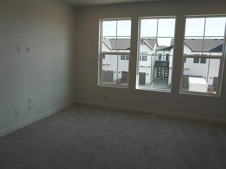 2166 W Stardew St — Photo 7