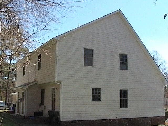 Side and Rear View 720AB Edwards St