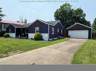 459 Vine St, Saint Albans, WV 25177