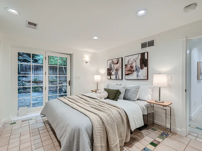 3782 Wonderland Hill Ave — Photo 27