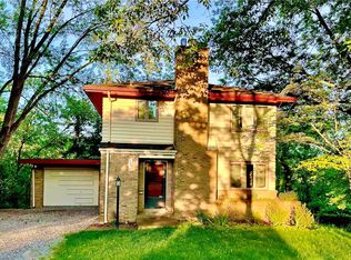 127 W Marshall Dr, Pittsburgh, PA