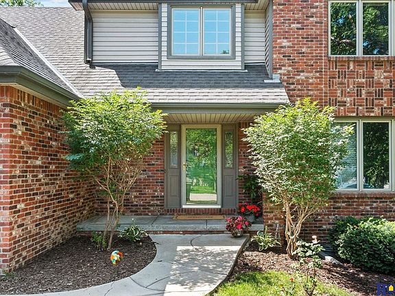 4th image of 7437 Grand Oaks Dr