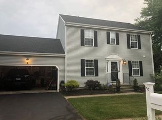 56 Mulberry Ln, Middletown, CT 06457