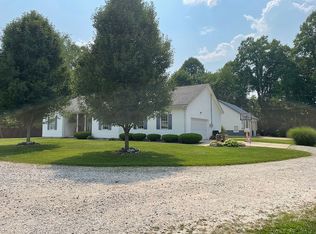 141 Kelly Dr, Letart, WV 25265