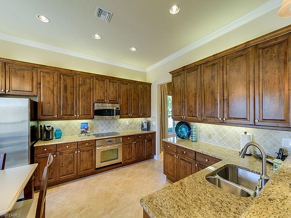5th image of 6618 Marbella Ln