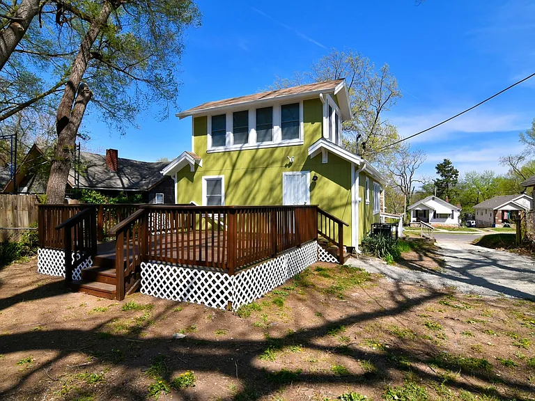 5712 Garfield Ave — Photo 2