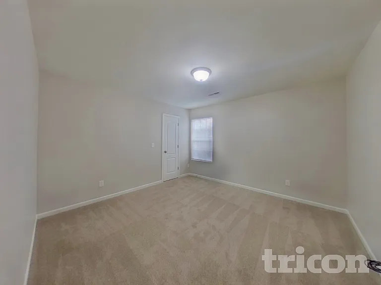 11335 Breezehill Ln — Photo 11