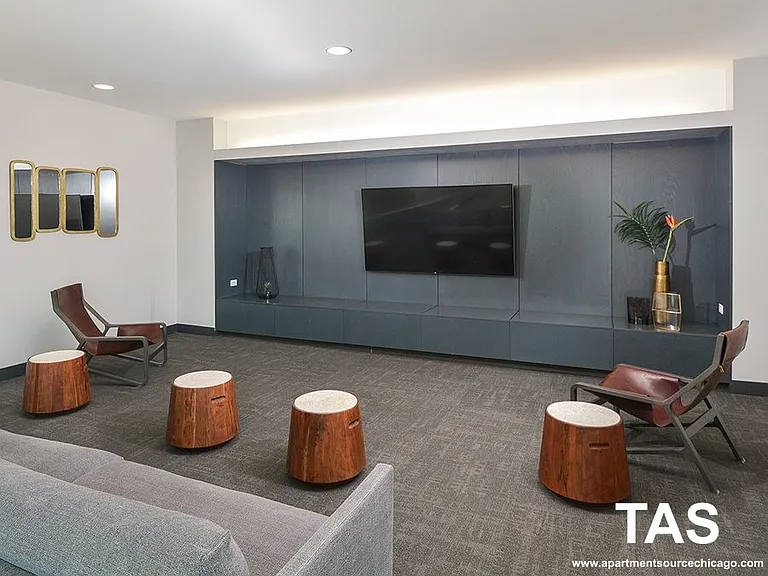 4334 N Hazel St #206 — Photo 4