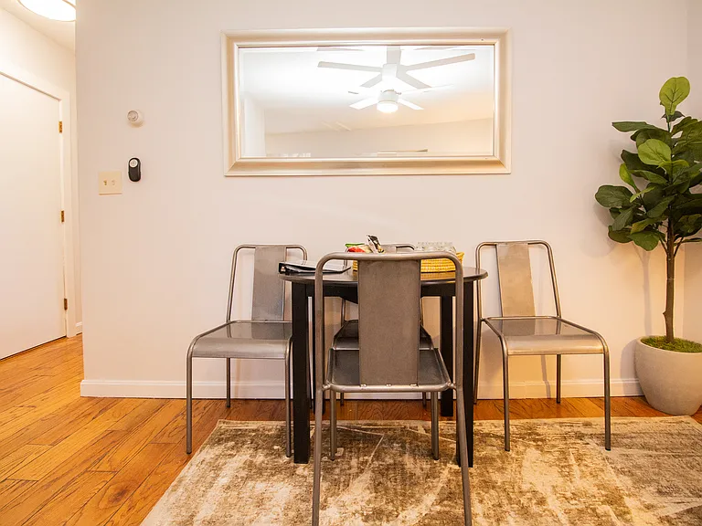 1004 Tremont St #1 — Photo 10