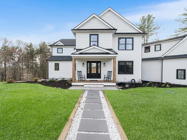 1 Frontier Ln, Millis, MA 02054