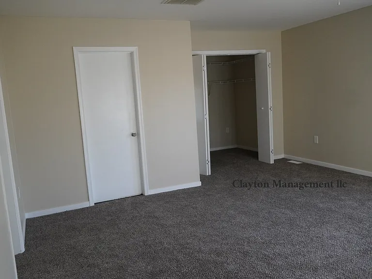 2120 S Waterside Dr — Photo 9