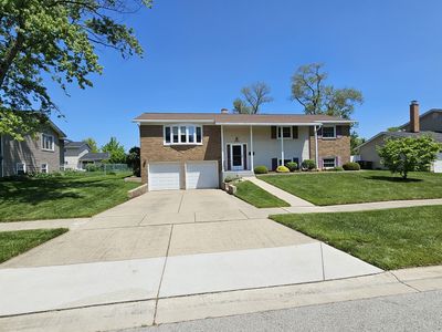 1058 E Plate Dr, Palatine, IL, 60074