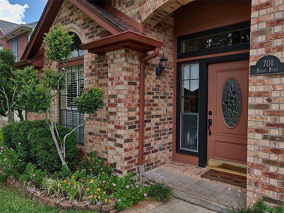 5th image of 701 Bayou Bend Dr