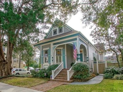 5902 Hurst St, New Orleans, LA, 70115