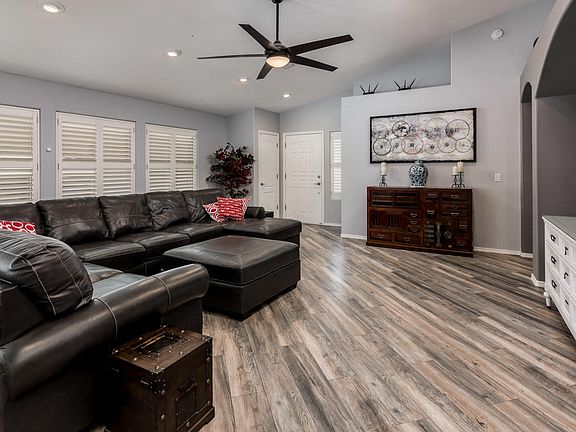 5th image of 9024 E Halifax Cir