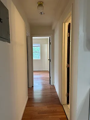 Rented by 18 REALTY | media 7