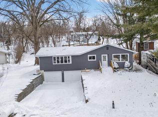 413 East Lincoln Drive, Deforest, WI 53532