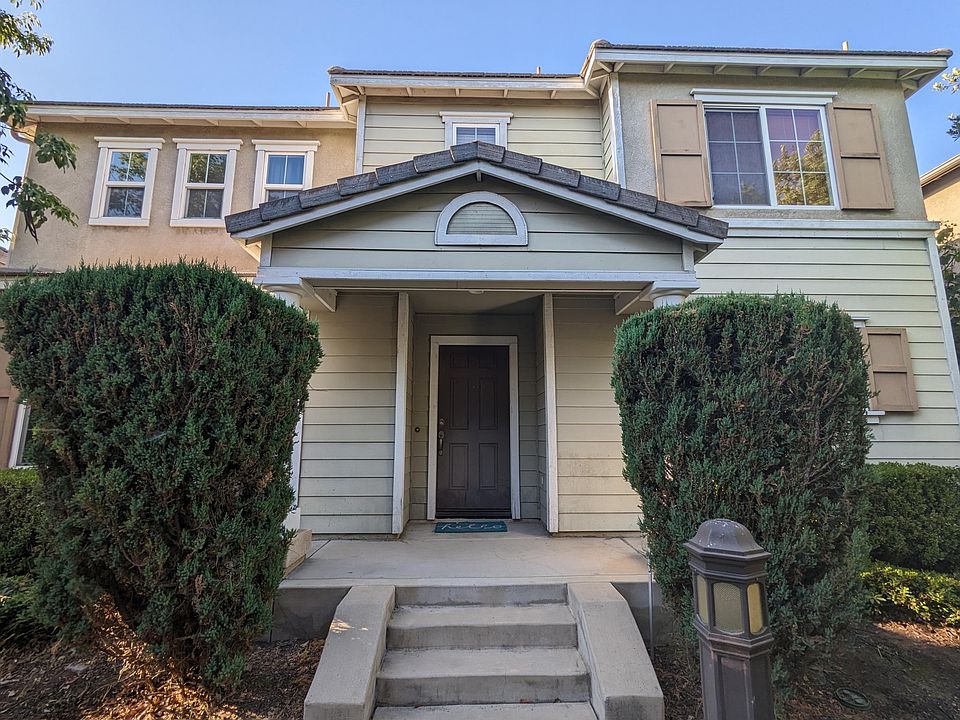 1st image of 450 N Placer Privado