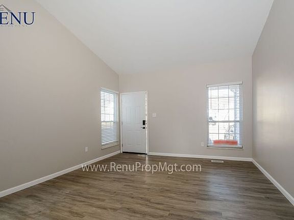 4th image of 11268 Liberty Landing Dr