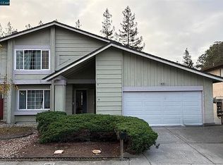 2493 Redwood St, Vallejo, CA 94590