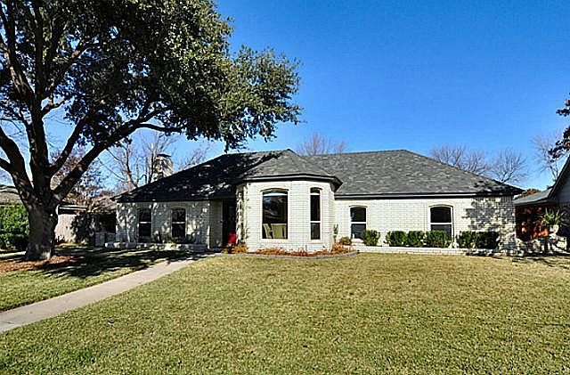 1st image of 3209 Dover Dr