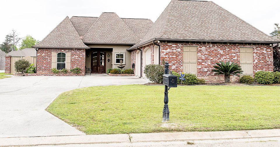 1st image of 10687 Hollow Creek Ct