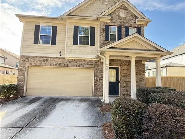 1998 Thorngate Ln, Snellville, GA 30078