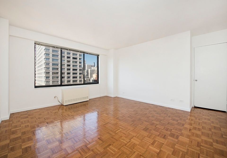 1st image of 220 E 72nd St APT 26G