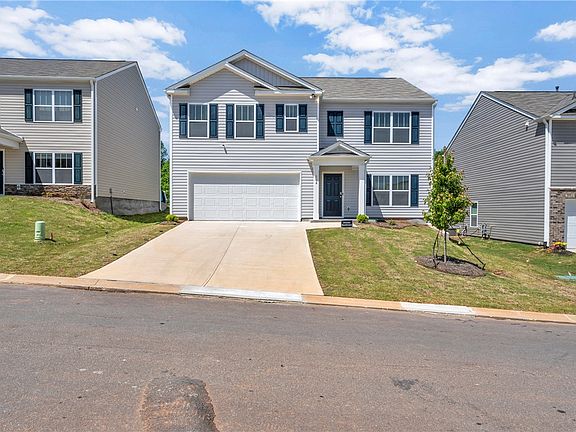 2nd image of 504 Ashwood Way