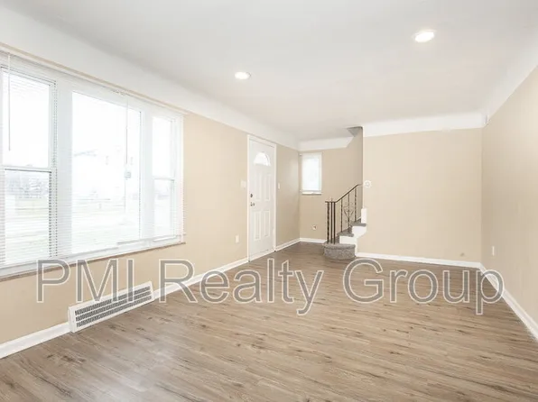 645 Babbitt Rd, Euclid, OH 44123