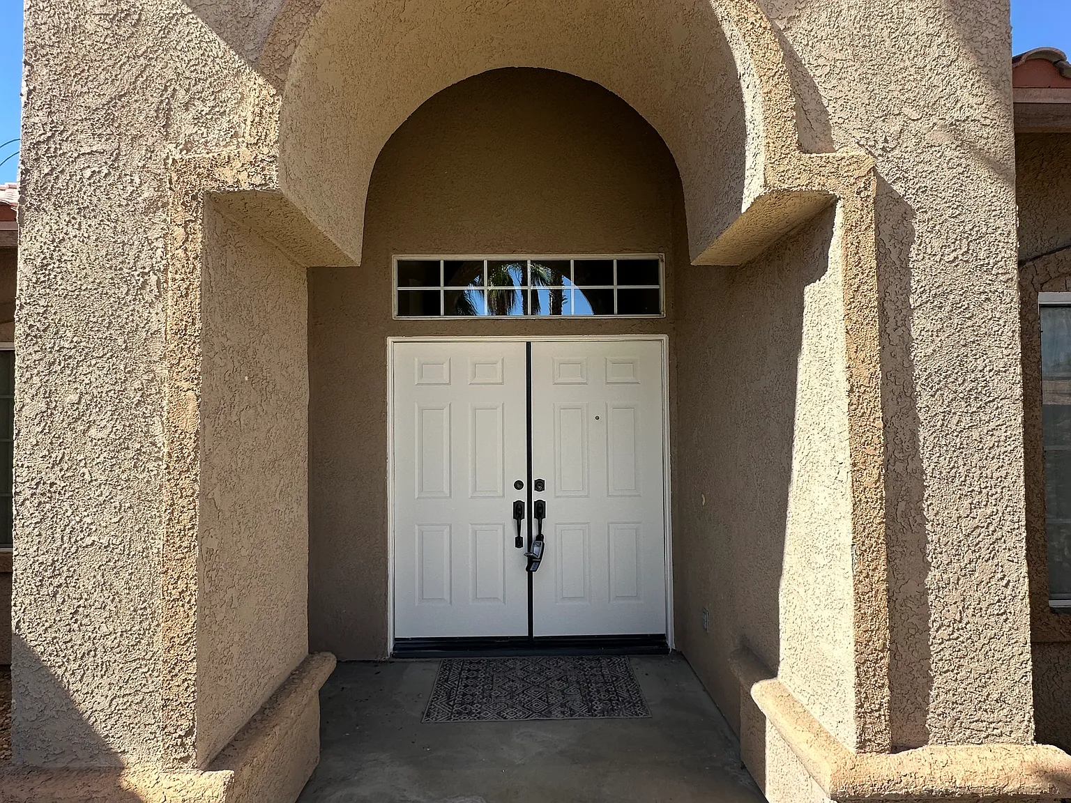 3 bed, 2025 sqft, $3,600 — Photo 3