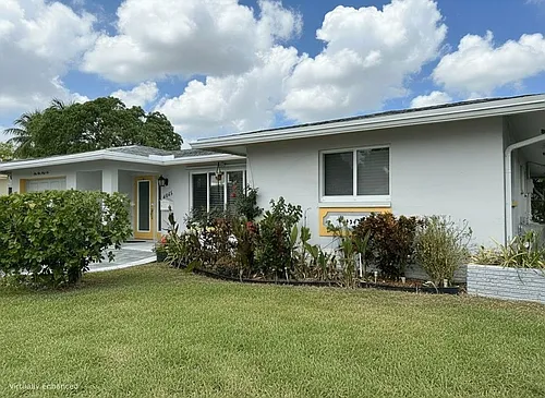 4945 NW 55th Ct Photo 1